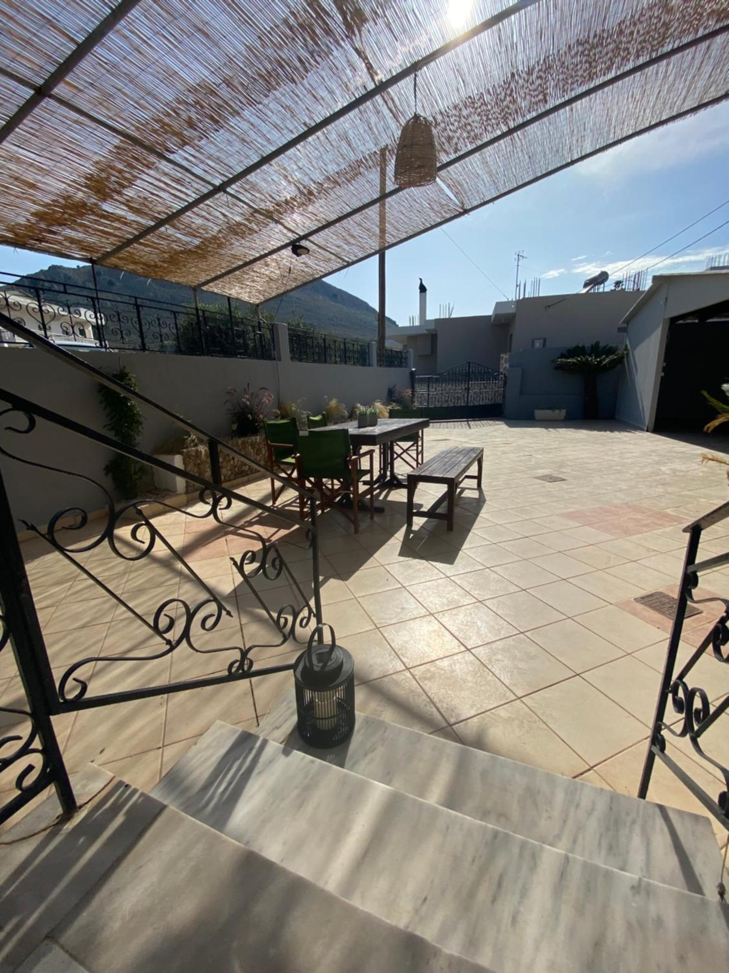 Kasteli House Archangelos (Rhodes)